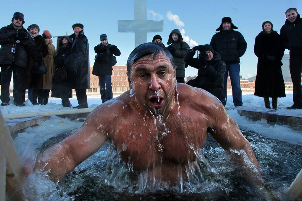 Հայ լուսանկարչի ցնցող լուսանկարները, որոնք բացահայտում են կյանքն ու ապրելակերպը Ռուսաստանում